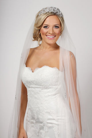 SILVER FLOWER SCATTER VEIL