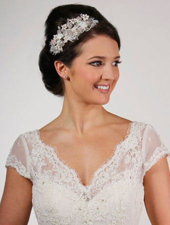GENUINE PEARL & LACE SIDE TIARA